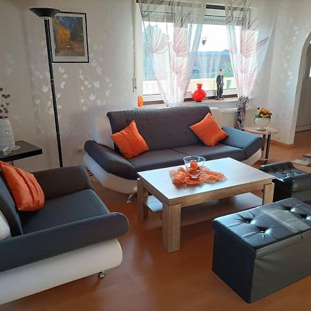 Appartement Haus Heidrun à Dolgesheim Extérieur photo