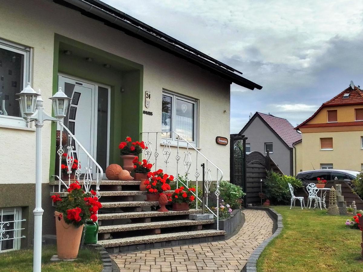 Appartement Haus Heidrun à Dolgesheim Extérieur photo