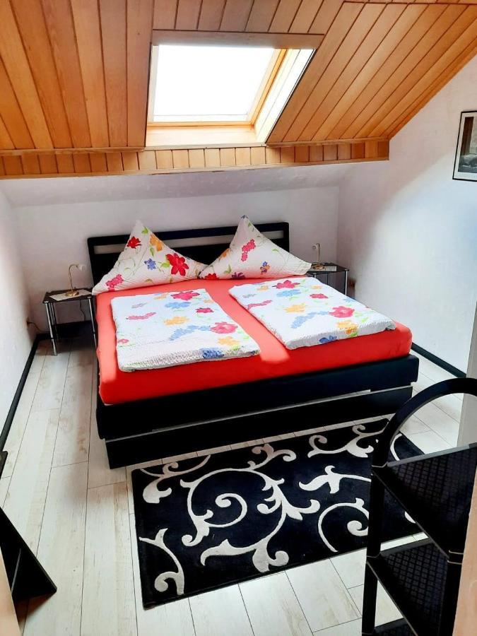 Appartement Haus Heidrun à Dolgesheim Extérieur photo